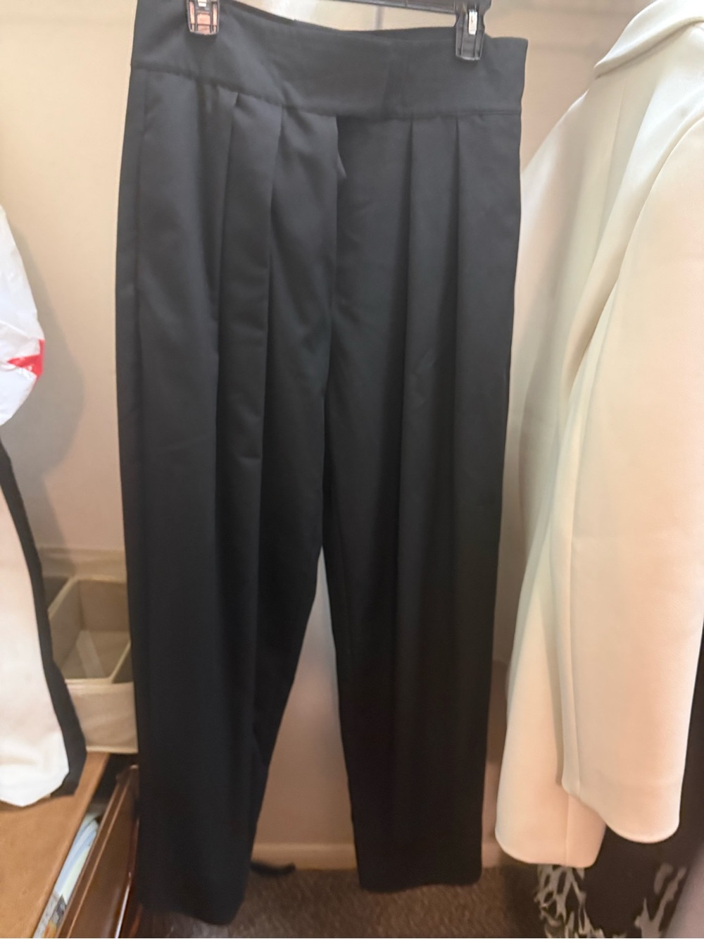 Ronny Kobo Darine Black Pleated Pants Size L NWT $428